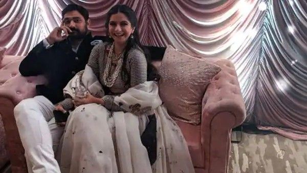 रिया कपूर की शादी- सज चुका है अनिल कपूर का मुंबई वाला घर, गिफ्ट आना भी शुरू- देखिए वीडियो