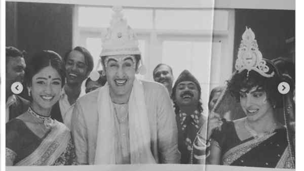 बर्फी के 9 साल: इलियाना डीक्रूज़ ने शेयर की रणबीर कपूर - प्रियंका चोपड़ा के साथ अनदेखी तस्वीरें