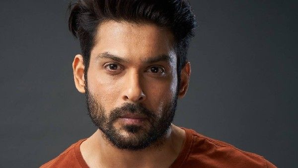 बिग बॉस विनर और बालिका वधू अभिनेता सिद्धार्थ शुक्ला का हार्ट अटैक से निधन