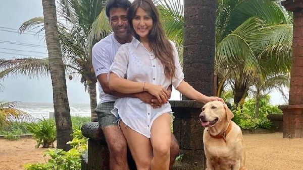 41 साल की उम्र में हुआ किम शर्मा को लिएंडर पेस से इश्क, रोमांटिक तस्वीर के साथ कबूलनामा