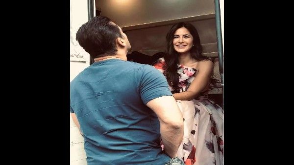 टाइगर 3 से सामने आया कैटरीना कैफ का बेहद बोल्ड फोटोशूट, जबरदस्त एक्शन के साथ इतनी HOT
