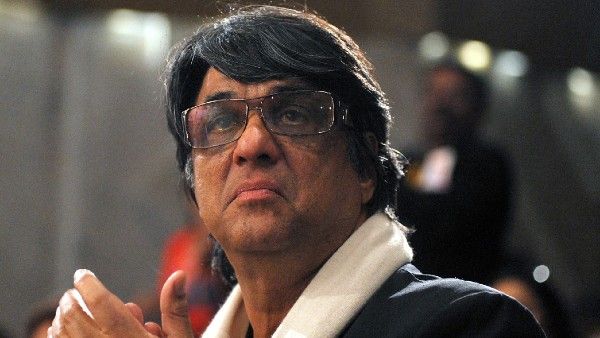 गौ हत्या पर क्यों वायरल हो रहा है मुकेश खन्ना का VIDEO- खुले आम गाय खाई जाती है