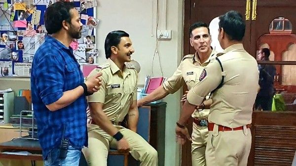 सूर्यवंशी: अक्षय कुमार ने कहा, 'दिवाली पर आ रही है पुलिस'- बॉक्स ऑफिस पर तीन बड़ी फिल्मों के साथ क्लैश पक्की!