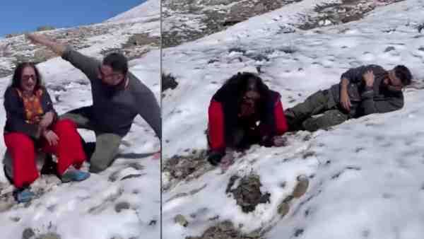 64 साल के सनी देओल का वीडियो वायरल, मां प्रकाश कौर के साथ 6 साल के बच्चे की तरह खेलते दिखे