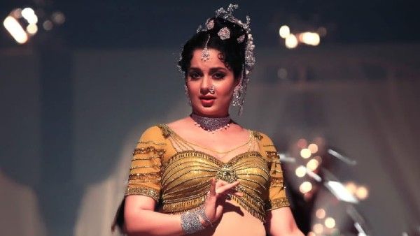 कंगना रनौत के थलाइवी का बड़ा रिकॅार्ड, कोरोना महामारी में करोड़ों की धुआंधार कमाई !