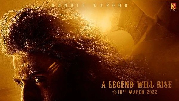 बर्थडे पर रिलीज हुआ रणबीर कपूर का शमशेरा से दमदार लुक, देखें पोस्टर