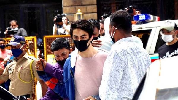 जेल में रहेंगे आर्यन खान, 13 अक्टूबर को होगी जमानत याचिका पर सुनवाई