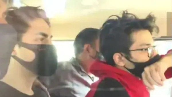 NCB पंचनामा में बड़ा खुलासा- आर्यन खान ने ड्रग्स का सेवन किया, अरबाज ने जूते में छिपाया !