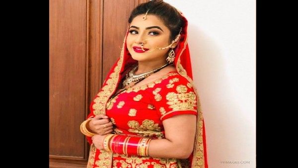 जब दुल्हन बनीं शहनाज गिल, पुराने तस्वीर में दिखाया ऐसा रंग, देखकर फैंस हुए भावुक