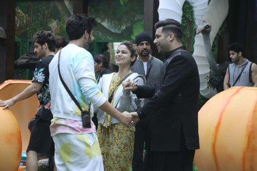 Bigg Boss 15 Promo: वाइल्ड कार्ड राजीव आदित्या ने आते ही तोड़ दिया शमिता- विशाल का रिश्ता