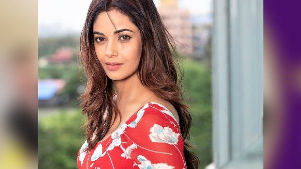 प्रियंका चोपड़ा की कजिन मीरा चोपड़ा ने दर्ज करवाई FIR, बोलीं- 'मुझे मेरे घर से ही बाहर निकाला'- जानिए मामला