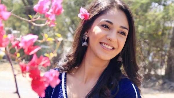 कौन हैं विधि पांड्या: कई पॉपुलर टीवी शोज में काम कर चुकी हैं ये बिग बॉस 15 कंटेस्टेंट