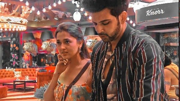 Bigg Boss 15: करण कुंद्रा- तेजस्वी की लव स्टोरी देख भड़कीं काम्या पंजाबी, बोलीं-तुम रेस में नहीं