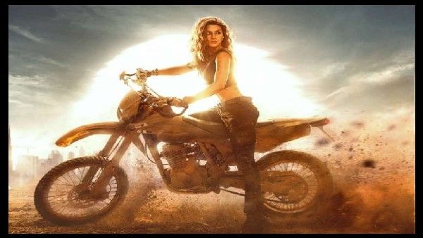 टाइगर श्रॉफ की गणपत में कृति सैनन का एक्शन VIDEO देख उड़ जायेंगे फैंस के होश