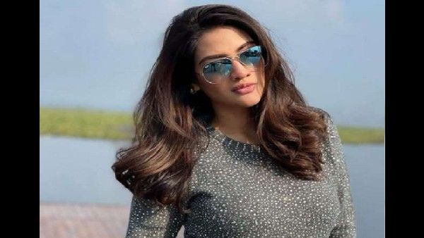 नुसरत जहां ने जिम में बहाया पसीना, दिखाया अपना सबसे HOT लुक, देखिए वीडियो