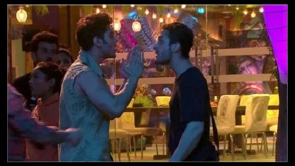 Bigg Boss 15: सिंबा नागपाल ने उमर की लड़ाई में आतंकवादी शब्द सुन भड़के आसिम रियाज