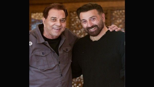 धर्मेंद्र के जन्मदिन पर सनी देओल का पोस्ट आया सामने, शानदार तस्वीर के साथ किया विश!