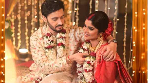 सायंतनी घोष ने बॉयफ्रेंड अनुग्रह तिवारी के साथ लिए सात फेरे, देखिए खूबसूरत Wedding Pics