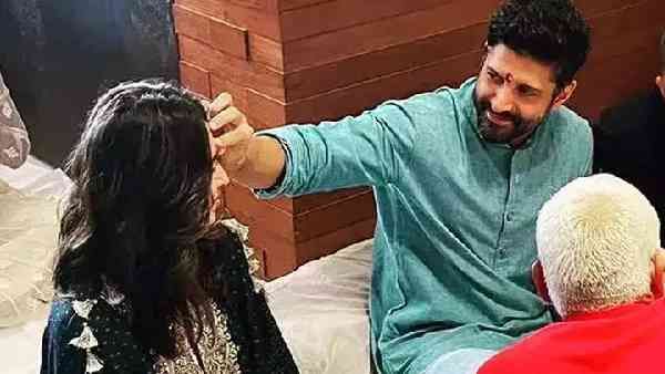 कोर्ट मैरिज के बाद फरहान अख्तर - शिबानी दांडेकर की वेडिंग पार्टी, यूं शुरू हुई थी लव स्टोरी