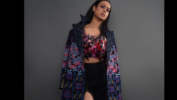 पहली बार दिखा अजय देवगन की बेटी न्यासा का सबसे बोल्ड लुक, फैंस ने बोला मां से भी ग्लैमरस