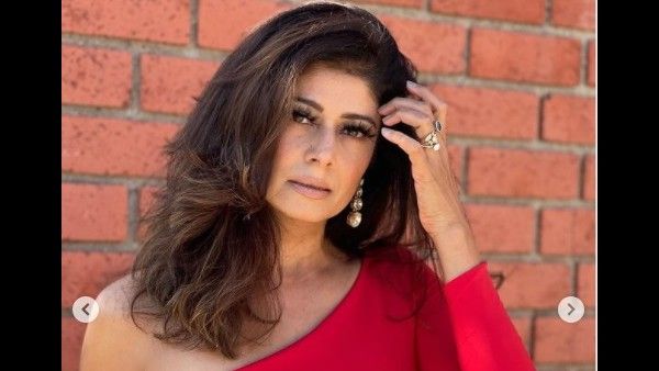 45 साल की पूजा बत्रा ने बिकिनी Video में दिखाया सेक्सी फिगर, बॉडी ट्रांसफॉर्मेशन देख उड़ेंगे होश