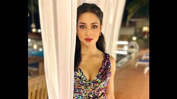 'भाबीजी घर पर हैं‘ की नई अनिता भाबी विदिशा की कातिलाना फोटो, होश उड़ जायेंगे, सबसे HOT