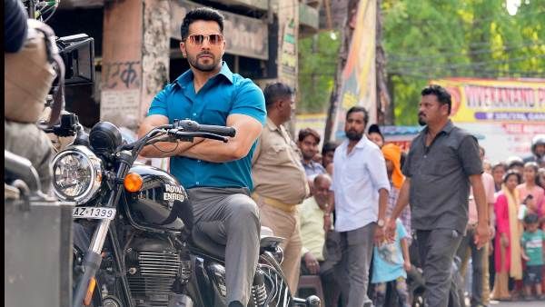 फिल्म 'बवाल' में वरुण धवन का धमाकेदार अंदाज़, लखनऊ सेट से तस्वीर हुई लीक, सोशल मीडिया पर वायरल