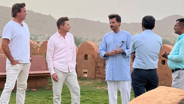 सुपरस्टार अनिल कपूर डिज्नी यूनिवर्स में शामिल? मार्वल के सुपरहीरो के साथ तस्वीरें वायरल