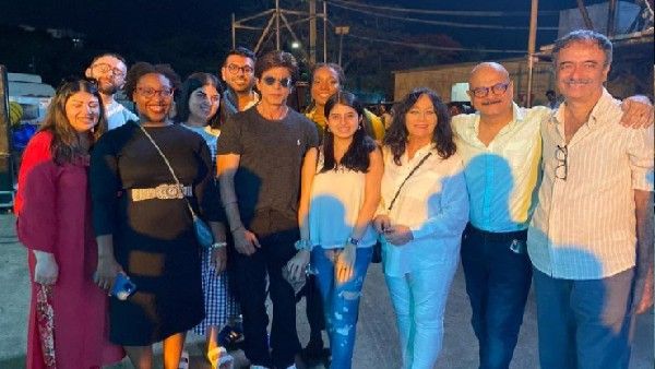 'डंकी' के सेट सामने आई तस्वीर शाहरुख खान की शानदार तस्वीर, राजकुमार हिरानी की दमदार फिल्म!