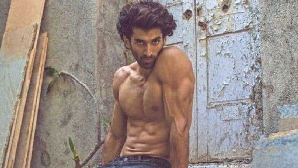 आदित्य रॉय कपूर कोरोना पॉज़िटिव, पोस्टपोन हुआ अगली फिल्म ओम द बैटल विद इन का ट्रेलर लॉन्च