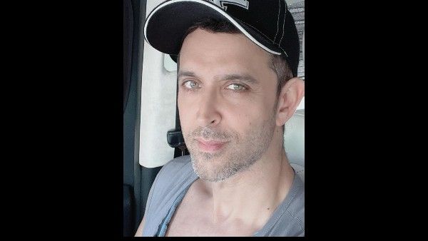 बिना दाढ़ी के ऋतिक रोशन की नई फोटो, कृष 4 का नया लुक? फैंस बोले- 20 साल का लड़का