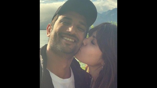 सुशांत सिंह राजपूत पुण्यतिथि: रिया चक्रवर्ती ने शेयर की रोमांटिक फोटो, बोलीं- रोज याद आती है