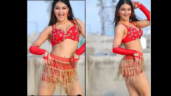 भोजपुरी एक्ट्रेस नमृता मल्ला ने बेली डांस से ढहाया कहर, देखिए वीडियो