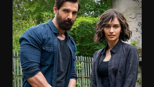 अक्षय कुमार के बाद, जॉन अब्राहम के साथ नजर आएंगी मानुषी छिल्लर, 'तेहरान' में फाइनल, शूटिंग जारी