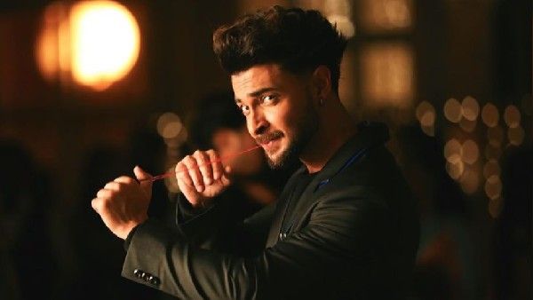 आयुष शर्मा ने किया अगली फिल्म का ऐलान, गिटार बजाते हुए आएंगे नजर!