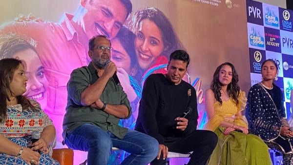 इंदौर के बाद फिल्म प्रमोशन के लिए हैदराबाद पहुंची 'रक्षा बंधन' की टीम, अक्षय कुमार की झलक पाने उमड़ पड़ी भीड़