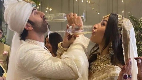 आलिया भट्ट ने बताया, शादी से पहले ही क्यों रहना पड़ा रणबीर कपूर के साथ लिव इन रिलेशनशिप में