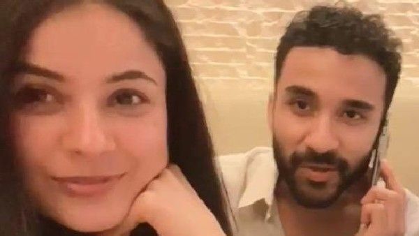 डांसिंग सुपरस्टार राघव जुयाल हैं शहनाज़ गिल के मिस्ट्री मैन? साथ में हॉलीडे ट्रिप के बाद उड़ी डेटिंग की अफवाह