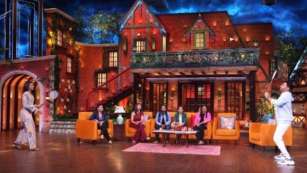 द कपिल शर्मा शो में विश्व बैडमिंटन चैंपियन पीवी सिंधु के साथ कपिल ने खेला शानदार मैच, देखिए फोटो