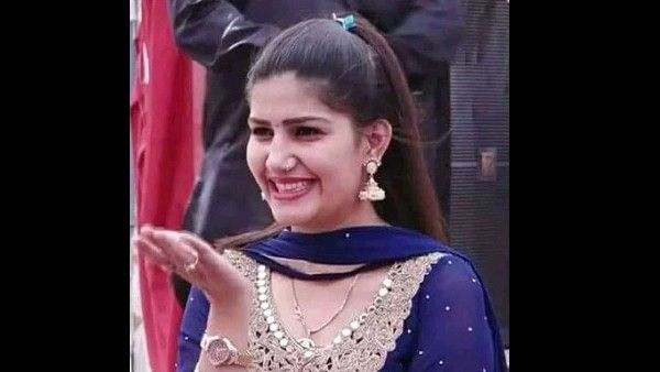 लखनऊ कोर्ट के आदेश पर हिरासत में ली गईं एक्स बिग बॉस कंटेस्टेंट सपना चौधरी, जानें क्या है पूरा मामला