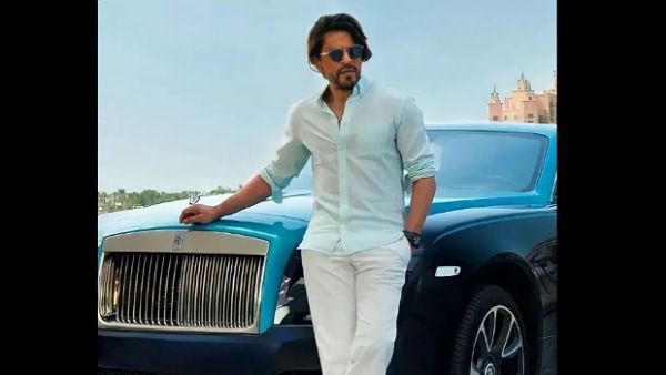 अमिताभ बच्चन से लेकर प्रियंका चोपड़ा तक, करोड़ों कमाने वाले इन सितारों की यह थी पहली सैलरी