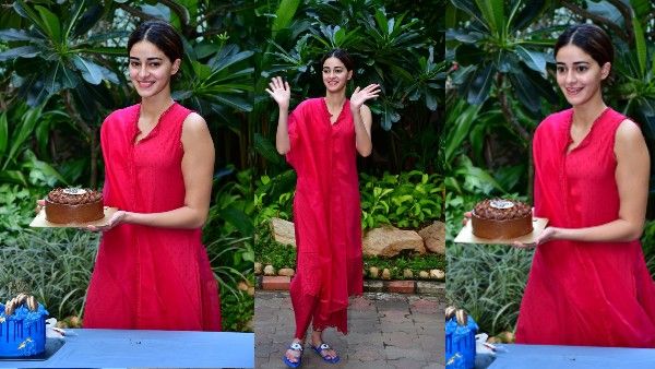 Ananya Panday Birthday Pics: मीडिया के सामने लाल सलवार कमीज़ में आईं अनन्या, काटे एक नहीं दो केक