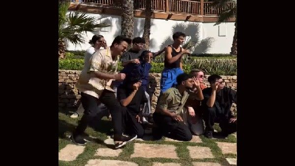 Anil Kapoor ने 'एक लड़की को देखा तो ऐसा लगा' गाने को किया रिक्रिएट, धड़ल्ले से वायरल!