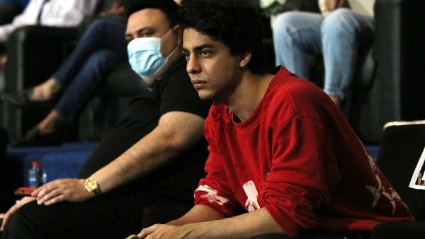 Aryan Khan Debut पर आई ज़बरदस्त डीटेल्स: फाईनल हो चुका है ये जर्सी एक्टर, आर्यन खान बनाएंगे वेब सीरीज़