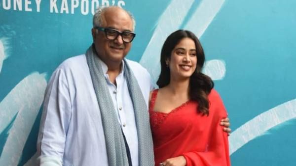 Janhvi Kapoor की Sridevi से तुलना किये जाने पर बोले बोनी कपूर: 'मेरी बेटी ने तो अभी शुरुआत की है'
