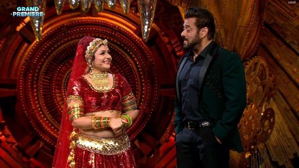 Bigg Boss 16 में दमदार डांस परफॉर्मेंस के साथ हुई 'हरियाणा की शकीरा' गोरी नागोरी की एंट्री!