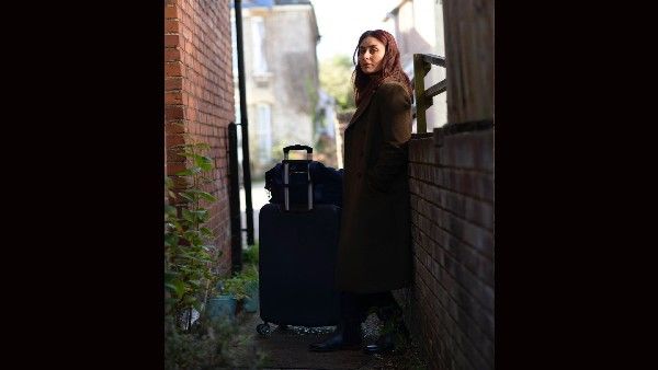 First Look- हंसल मेहता की फिल्म से Kareena Kapoor Khan का फर्स्ट लुक Viral, शूटिंग शुरु!