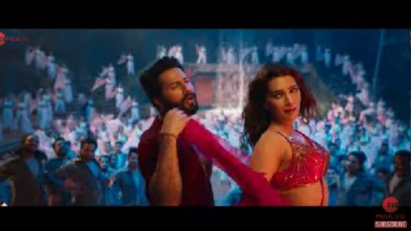 Thumkeshvari Song- भेड़िया से वरुण धवन और कृति सैनन का आइटम नंबर रिलीज!