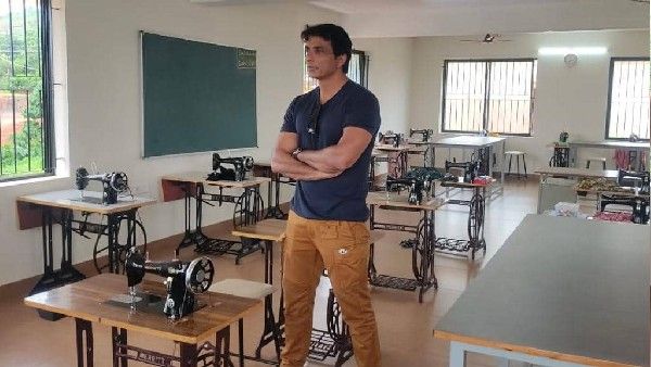 Sonu Sood ने Karwa chauth पर महिलाओं को सशक्त बनाने का लिया संकल्प