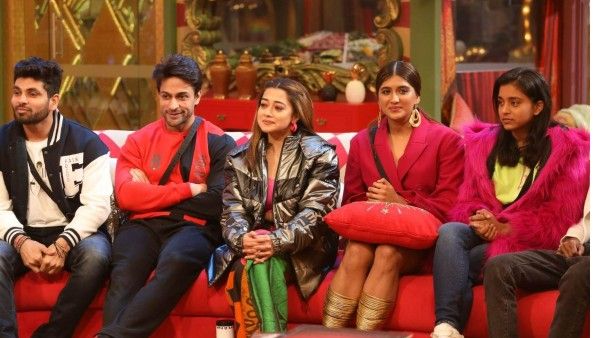 Bigg Boss 16 Promo: घर में घमासान, Archana ने बोला फाड़ दूंगी, मारने के लिए दौड़े Sajid Khan